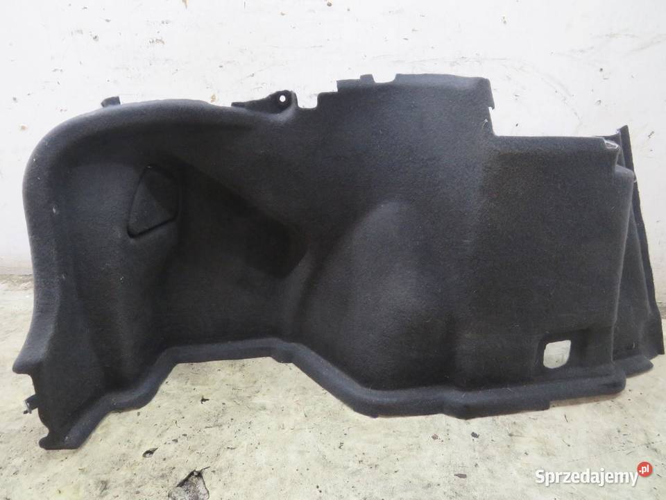 BOCZEK BAGAŻNIKA LEWY SEDAN AVENSIS T27 T29 osobowe