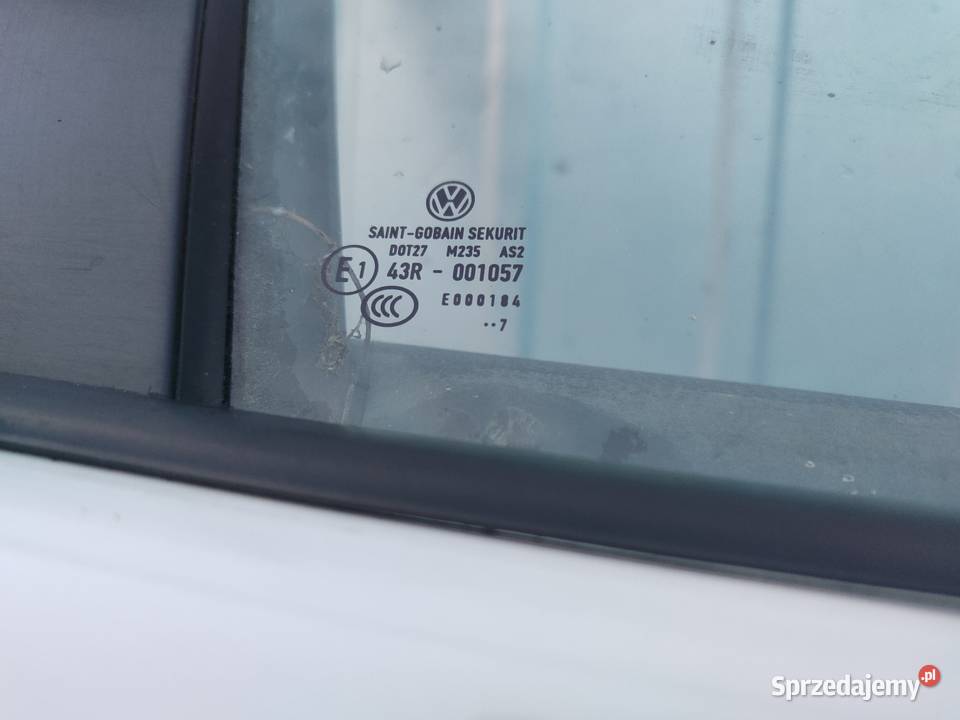 VW golf V mk5 3d drzwi prawe lb9a białe osobowe Przedecz