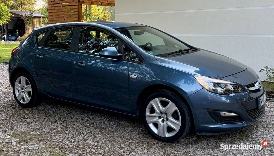 Opel Astra J 14t Polift Oryginalny lakier Motoryzacja Płońsk