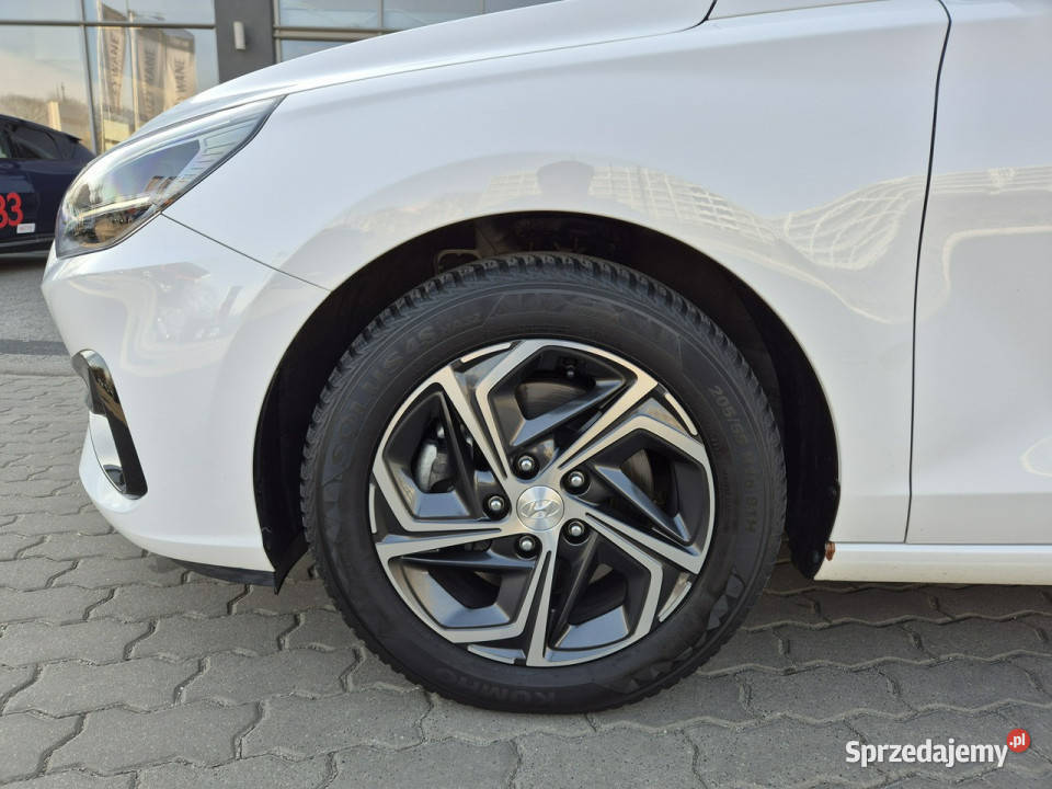 Hyundai i30 10 TGDI 6MT 120 WersjaSmart Pakiet autoalarm Łódź sprzedam