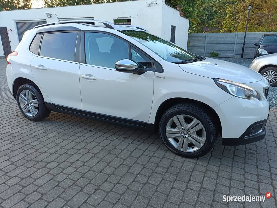 Peugeot 2008 12 82 2019r 82KM Strzelno