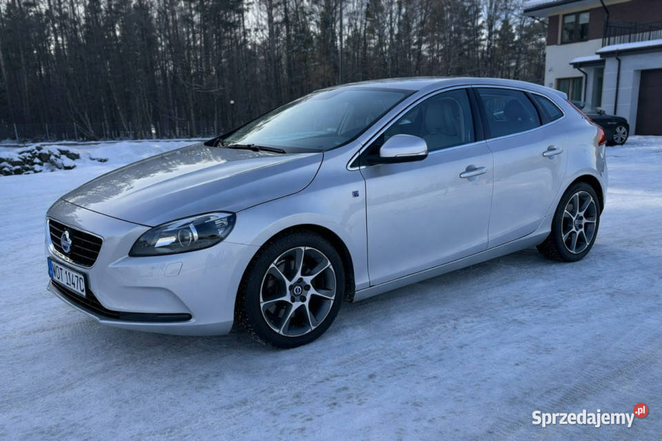 Volvo V40 II 2012