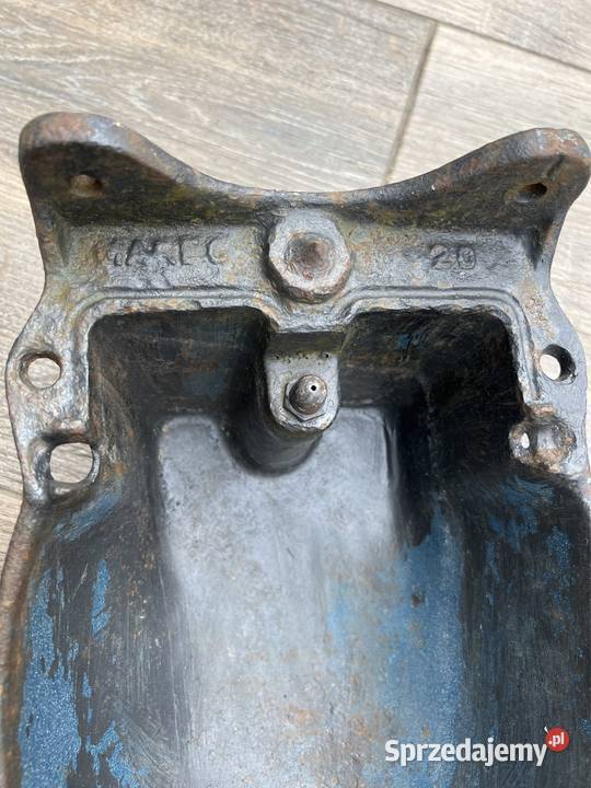 Stare sygnowane żeliwne poidło zwierząt dolnośląskie Bystrzyca Kłodzka