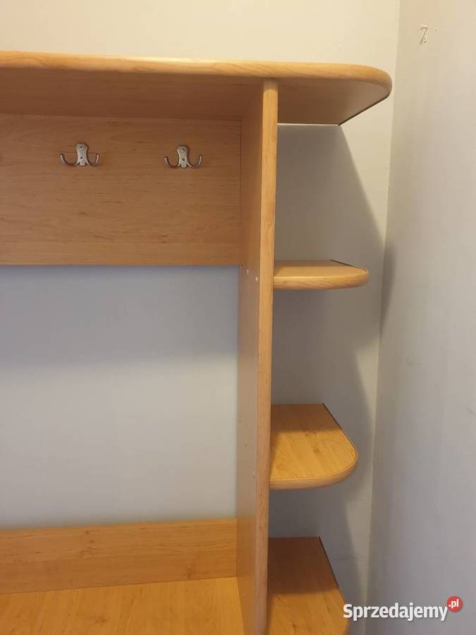 Szafka z wieszakami