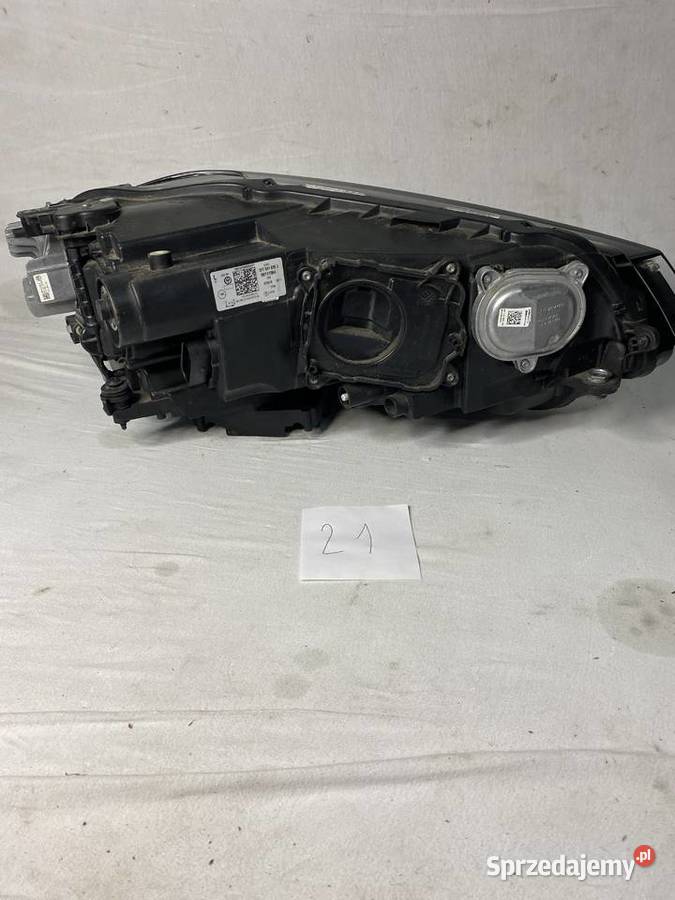 VW SPORTSVAN LIFT FULL LED LAMPA LEWA PRZEDNIA wielkopolskie Jabłonna