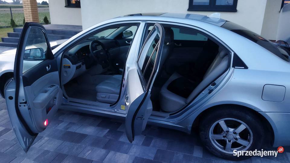 Hyundai Sonata NF 24 G4KC LPG 2005 uszkodzony Woźniki-Kolonia sprzedam