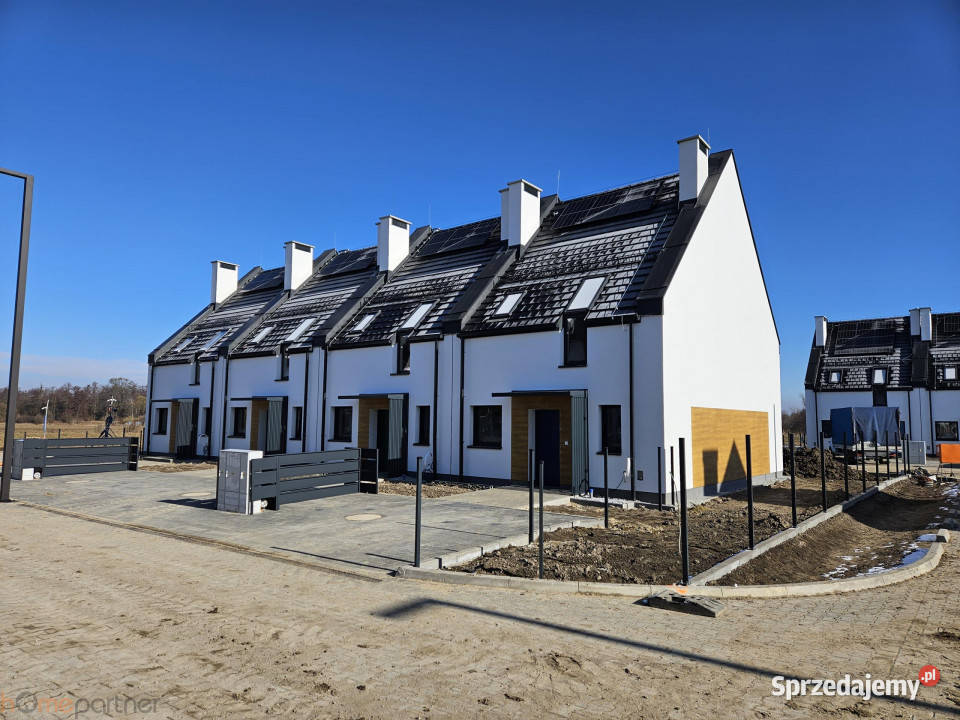 sprzedaży domu szeregowego 9451m2 Wrocław do wykończenia