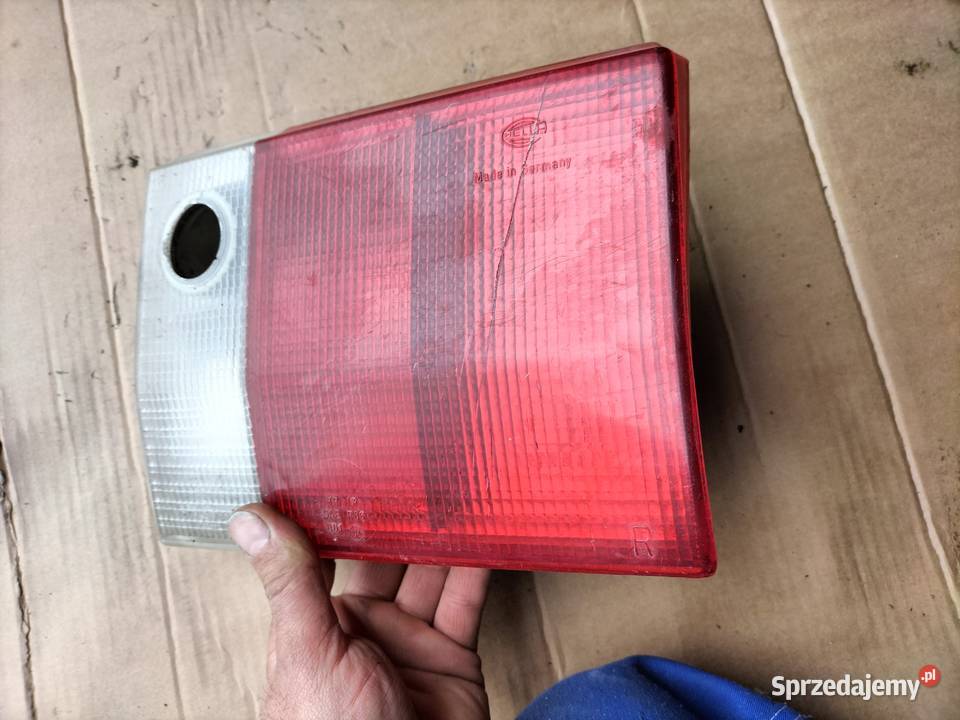 LAMPA TYŁ TYLNA PRAWA AUDI B3 80B4 KOMBI osobowe
