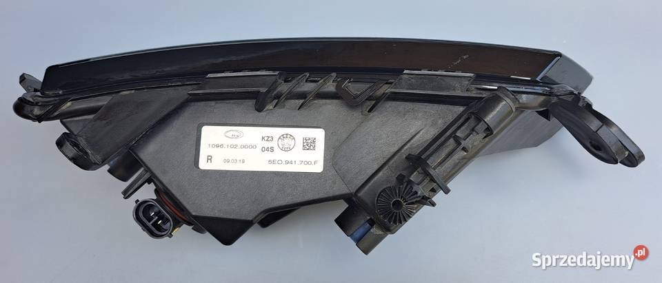 Lampa Przeciwmgielna Prawa Skoda Octavia III FL Części samochodowe Mielęcin