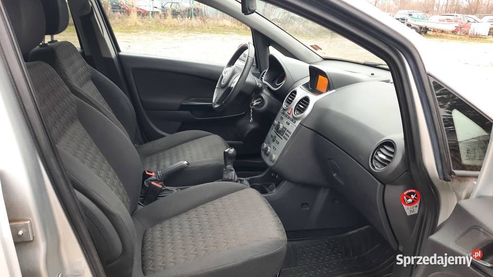 Opel Corsa Lift 14 16V Benzyna Klima Alu Zadbana komputer pokładowy sprzedam