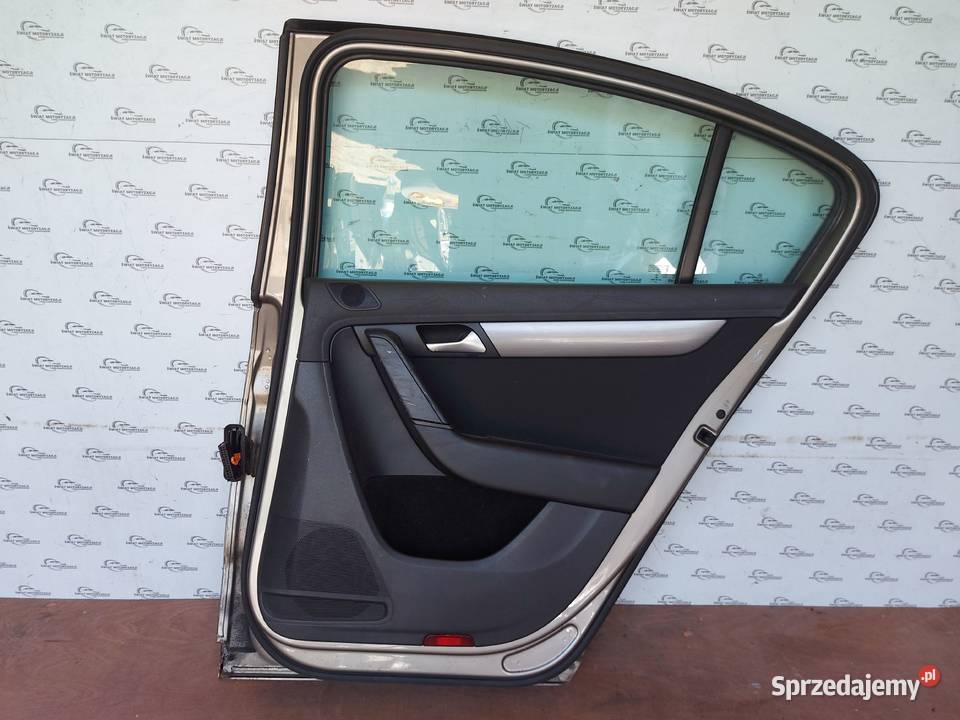 VW PASSAT 20 TDI 13r drzwi prawe tył 190 osobowe Kielce
