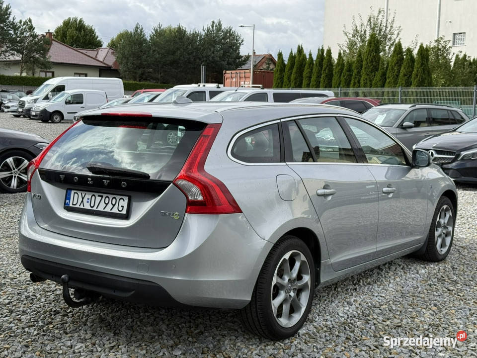 Volvo V60 16 D2 115 2012 skóry climatronic hak klimatyzacja Wrocław sprzedam