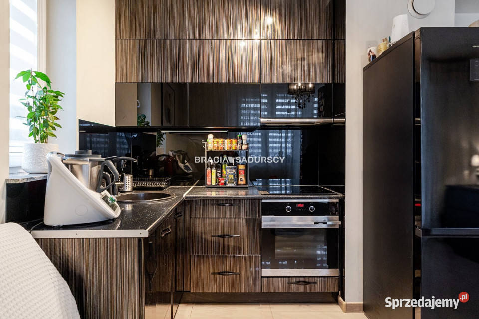 Mieszkanie 4848m2 3 pokoje Kraków Gen Leopolda małopolskie