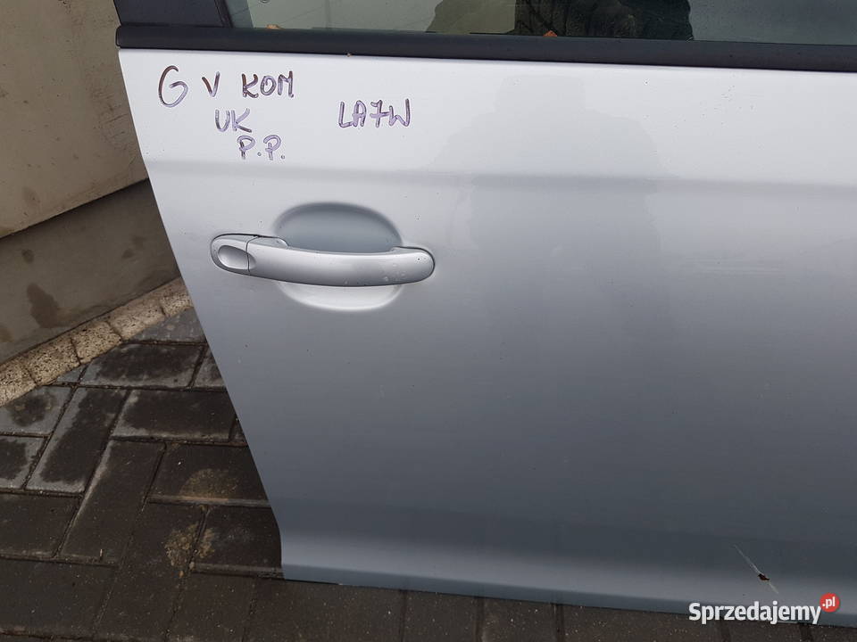VW GOLF V KOMBI 2009 2010 DRZWI PRAWE PRZOD wielkopolskie