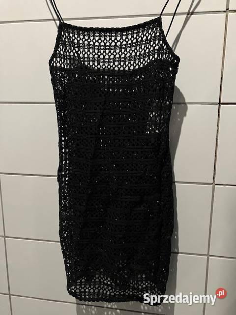 czarna sukienka o wyglądzie szydełkowej robótki kujawsko-pomorskie Toruń