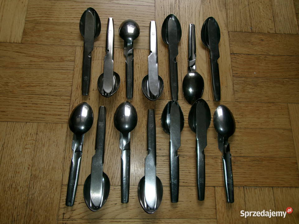 Niezbędnik wojskowy stalowy trzy częściowy z PRL Akcesoria, narzędzia i noże Legionowo