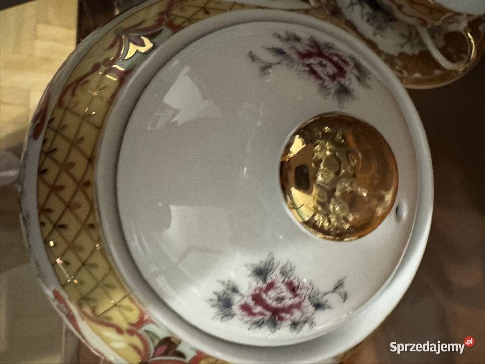 Serwis do herbaty z czasów PRL lata 80 porcelana