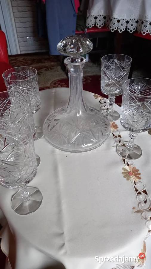 KRafka I kieliszki do wina Warszawa