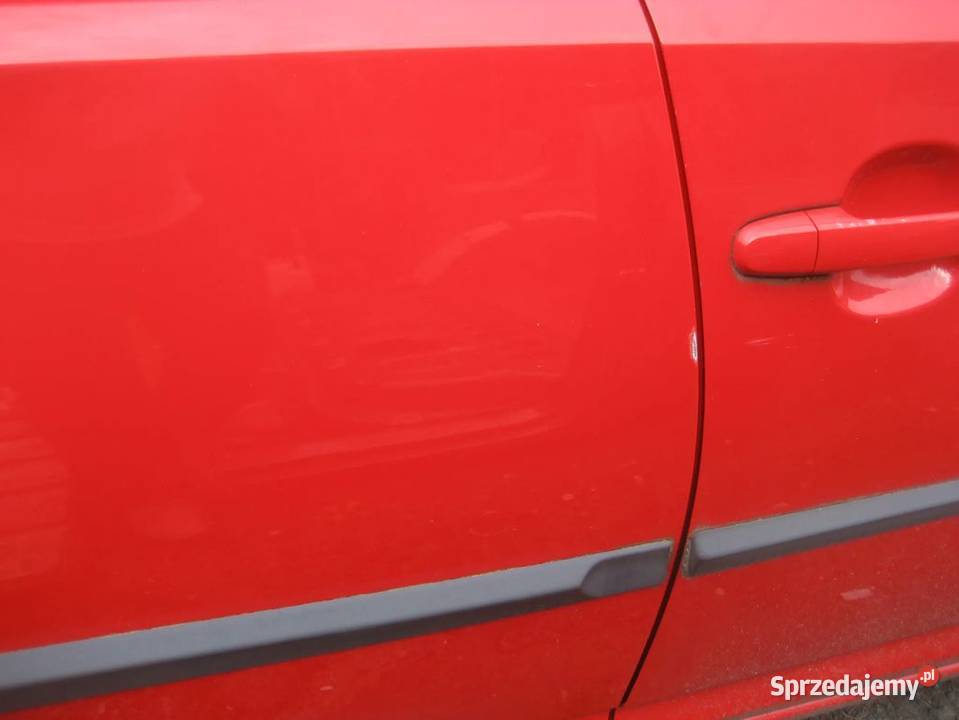 daihatsu sirion 0510r drzwi tył prawe kod R40 Rakoniewice sprzedam