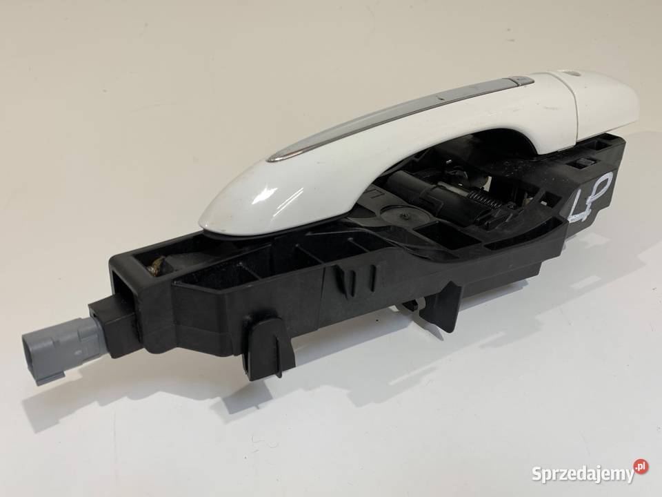 KLAMKA ZEWNĘTRZNA LEWY PRZÓD CHRYSLER PACIFICA osobowe