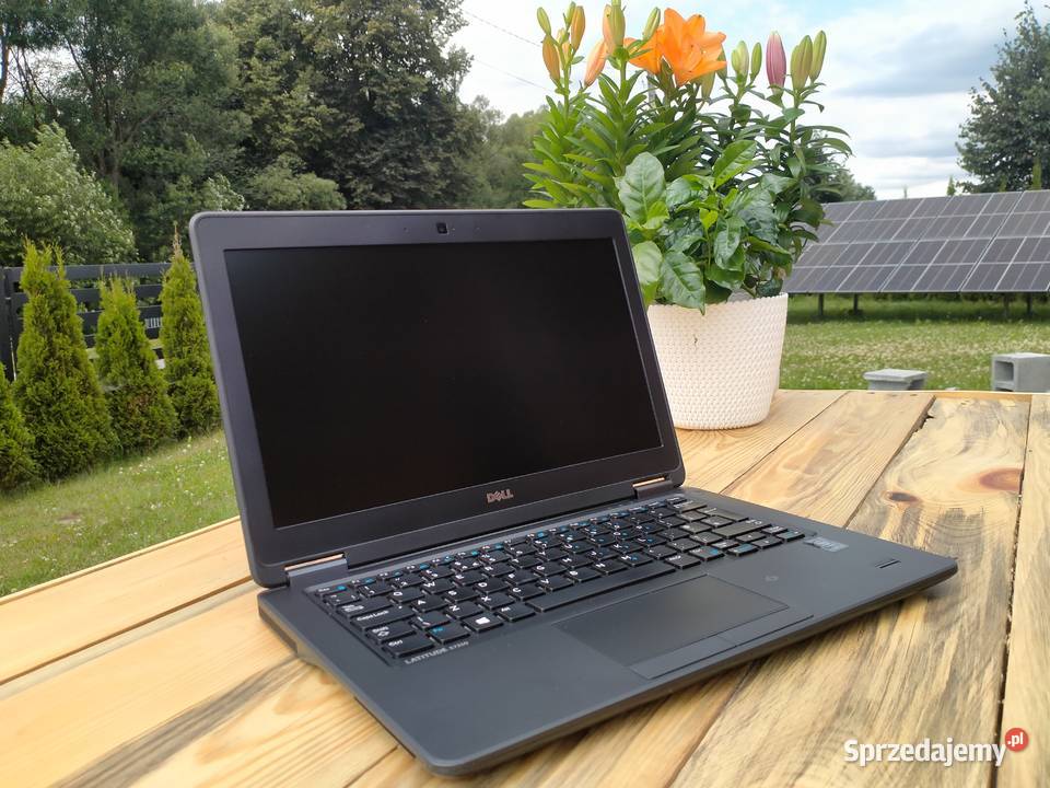 Laptop Dell Mały i solidny laptop Dell Latitude 8GB Kraków sprzedam