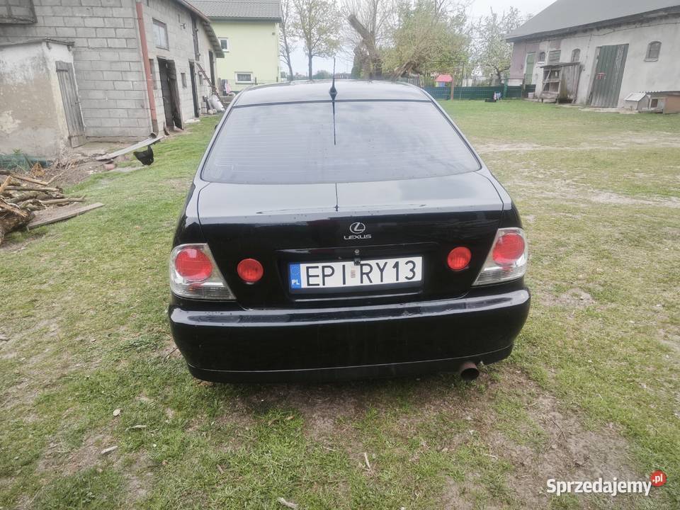 Lexus is 200 IS Żerechowa