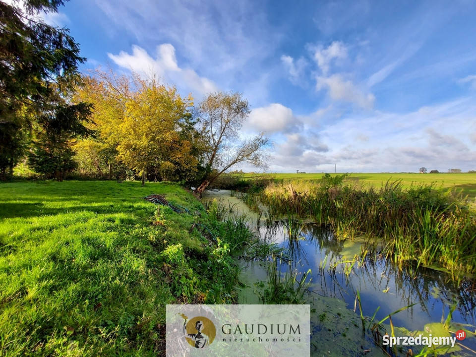 Domek rzeką z bajki Nieruchomości pomorskie Tropiszewo