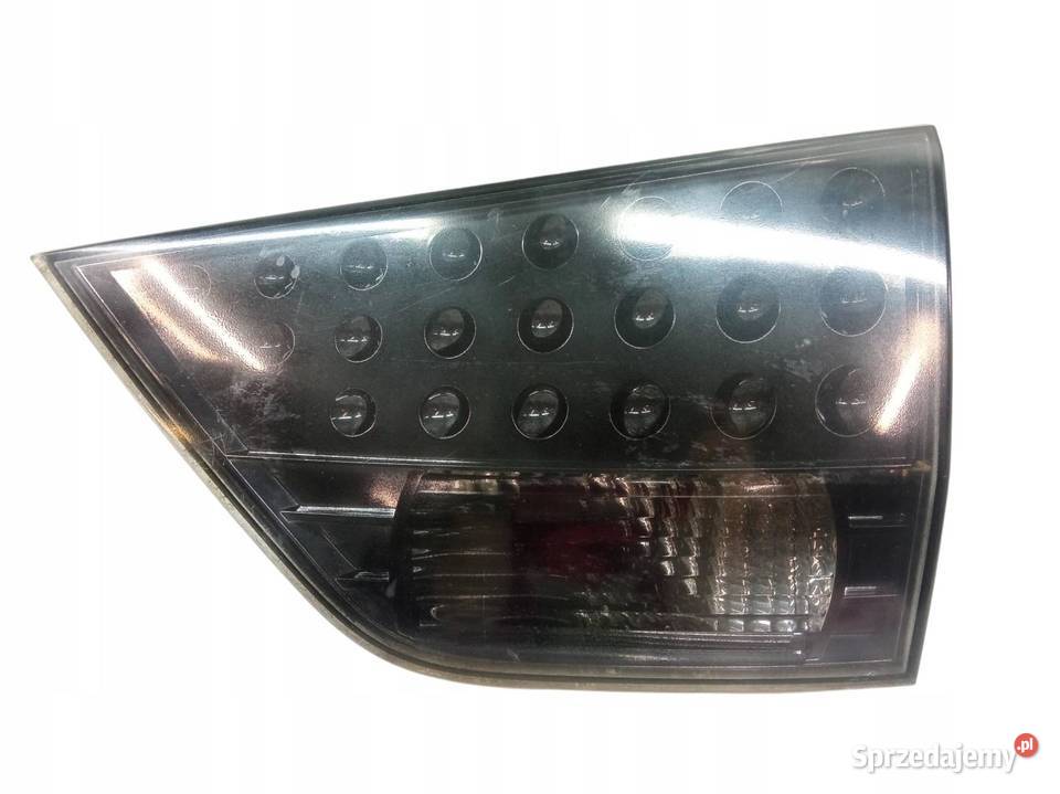LAMPA TYŁ W KLAPĘ PRAWA EU Mitsubishi Outlander Rok produkcji 2011 Lampy tylne świętokrzyskie