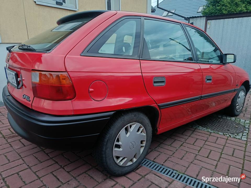 Opel Astra 14 Kat benzyna 32 Lata Fajny Stan