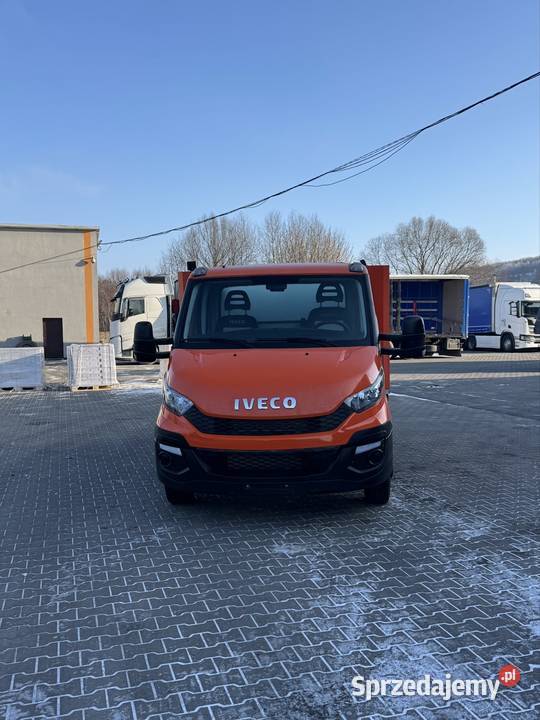 Iveco 35C14 samochód asenizacyjny do obsługi Wolbrom