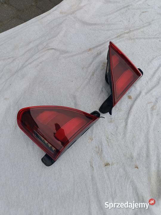 Kompletne lampy tylne do klapy Peugeot model Grudziądz
