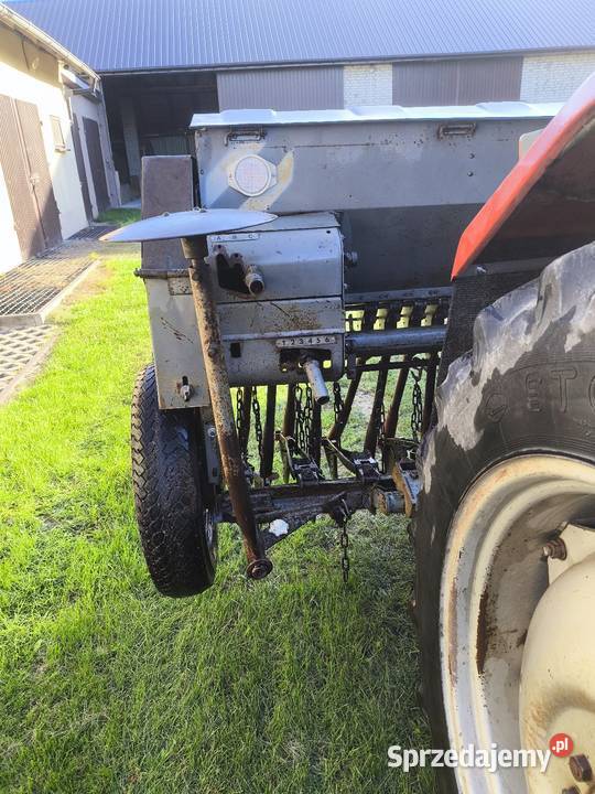 Siewnik zbożowy poznaniak Agromasz Chechły