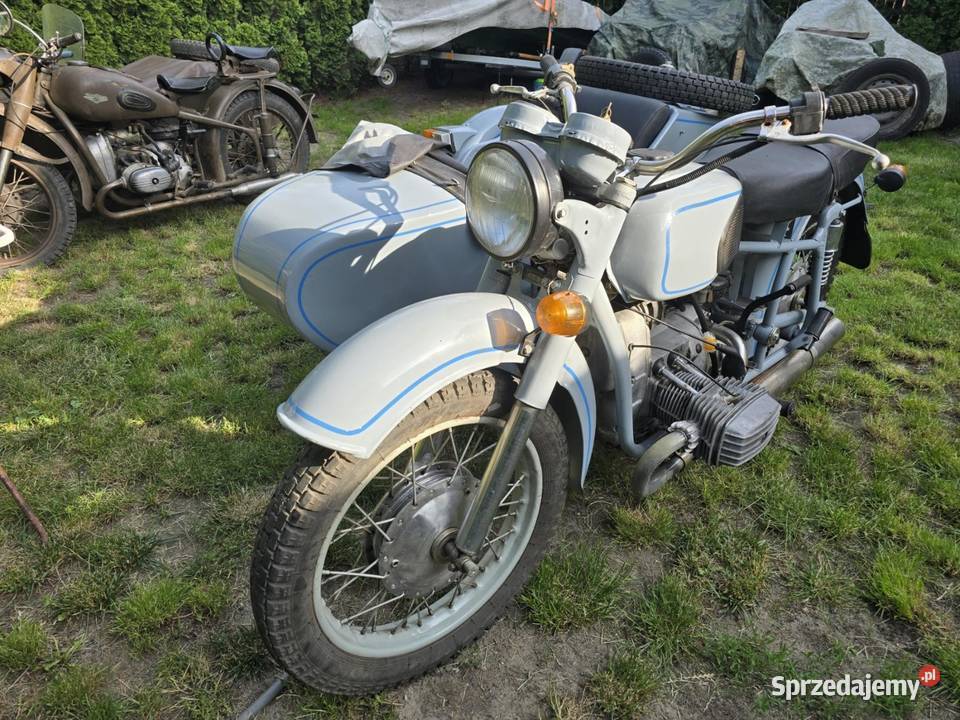 Motocykl DNIEPR MT16 z napędem na kosz