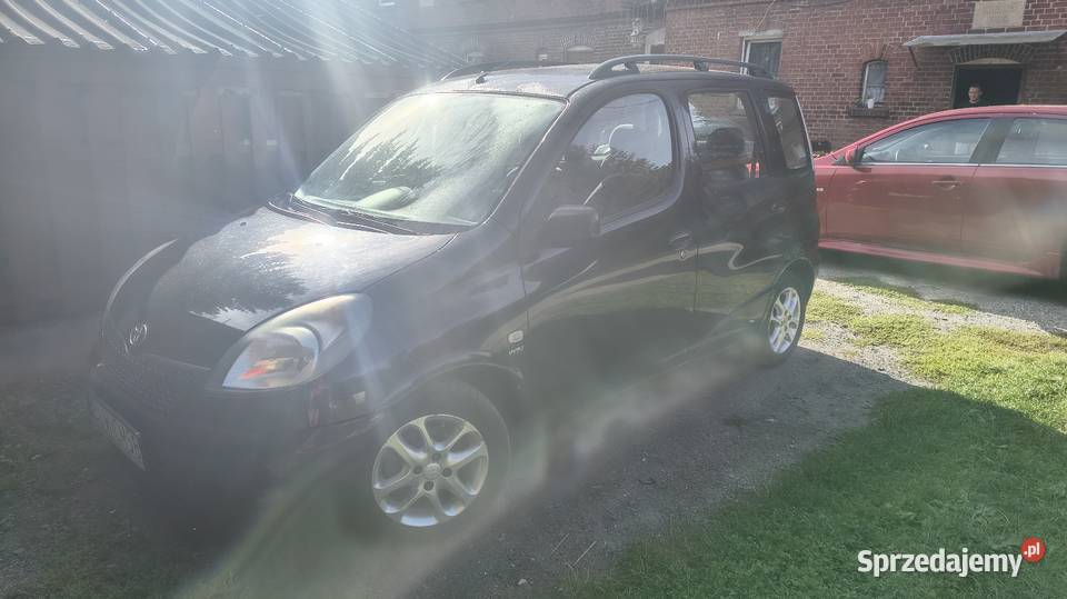 Toyota Yaris Verso 13 benzyna Samochody osobowe sprzedam