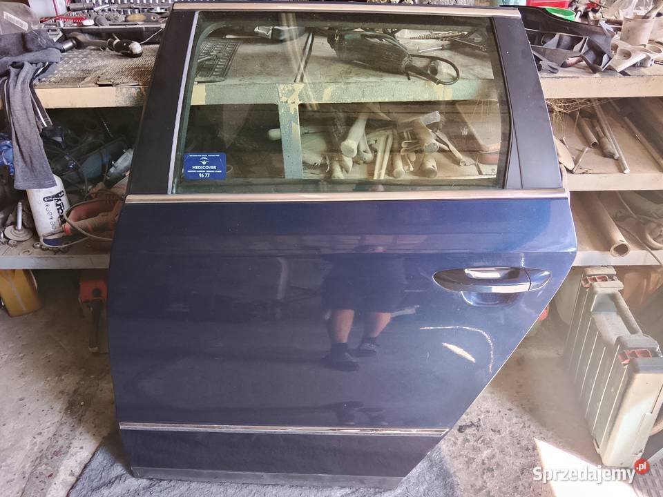 Passat B6 dzwi lewe tył niebieskie Horodło sprzedam