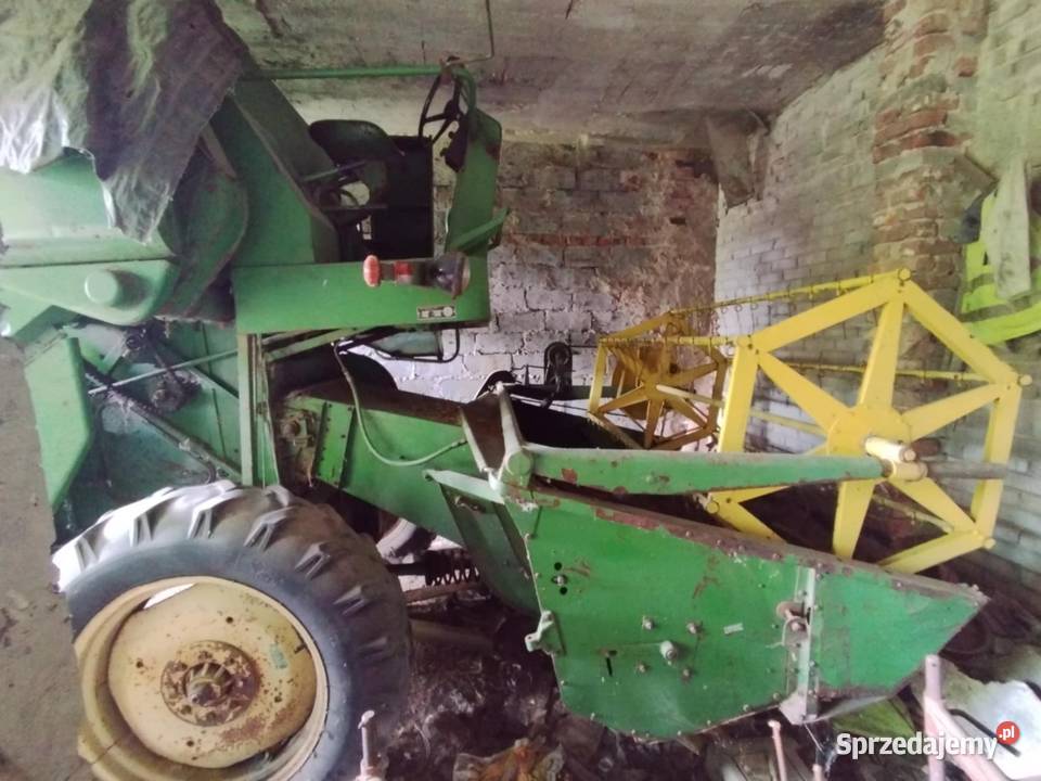 Kombajn zbożowy John Deere 330 na części małopolskie Dłużec