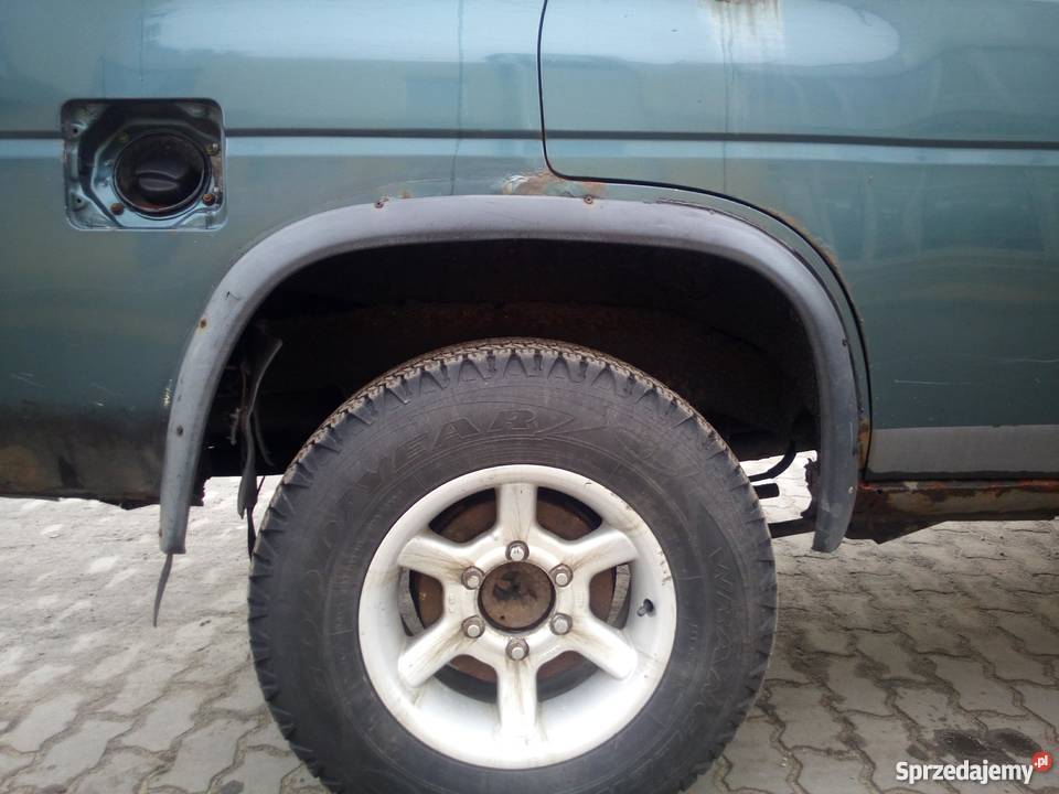 Terrano 1 365000km Lisi Ogon