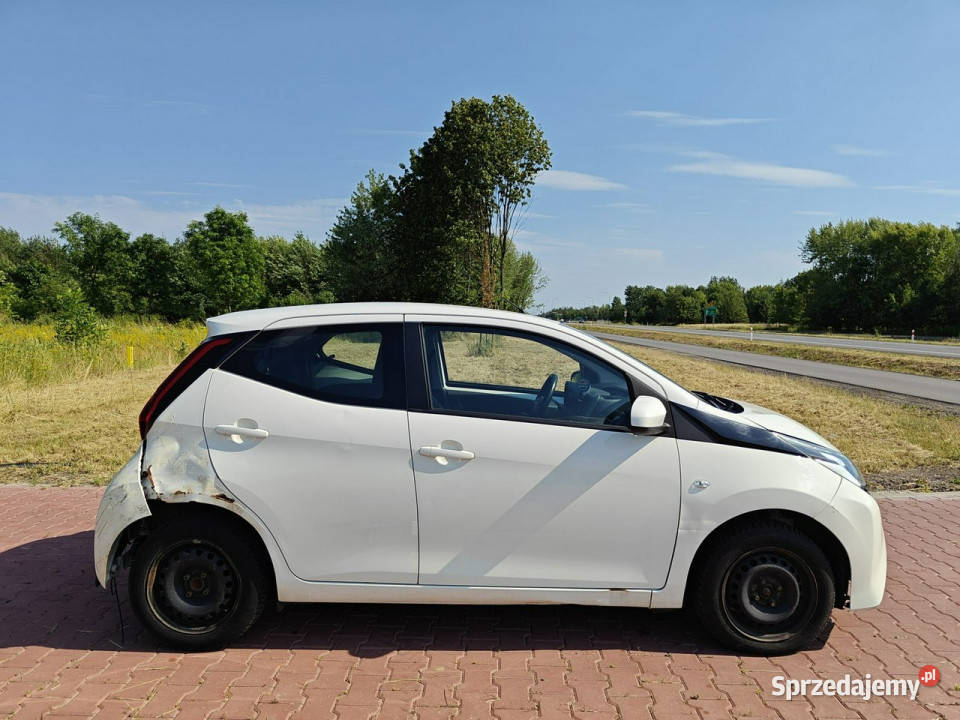Toyota Aygo II 2014 manualna Karczew