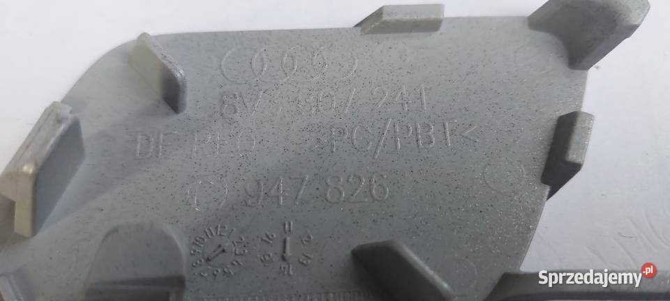 Zaślepka haka zderzaka przód AUDI A3 8V Szczecin
