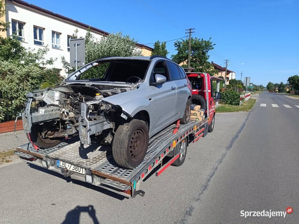 Fiat Tipo 2017 elementy wnętrza na czesci