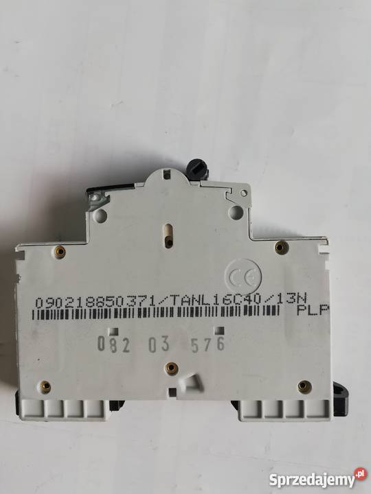 Wyłącznik nadrpądowy C16 Unibis EPC N451 230V GE śląskie Dąbrowa Górnicza sprzedam