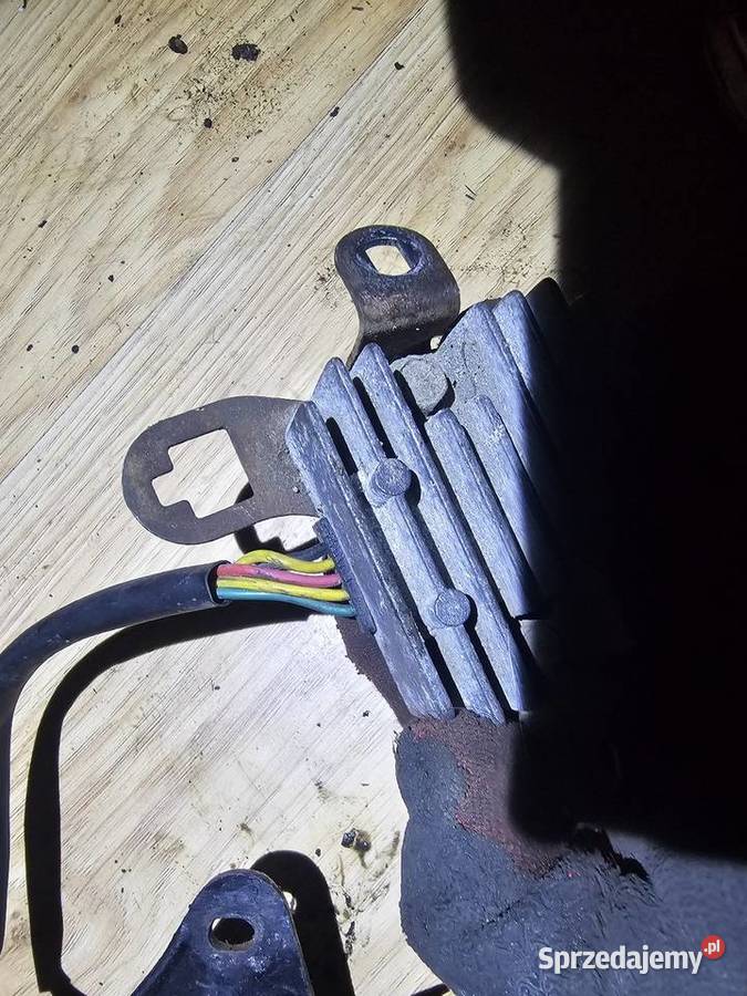 Daelim VT 125 regulator napięcia vt125 vl vs Regulatory napięcia Jelenia Góra sprzedam