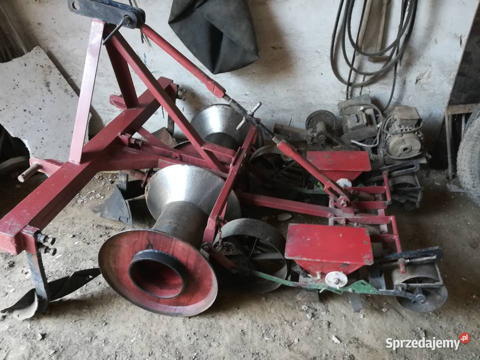 Redliniarka formownica z siewnikami nieuszkodzony Kazimierza Wielka