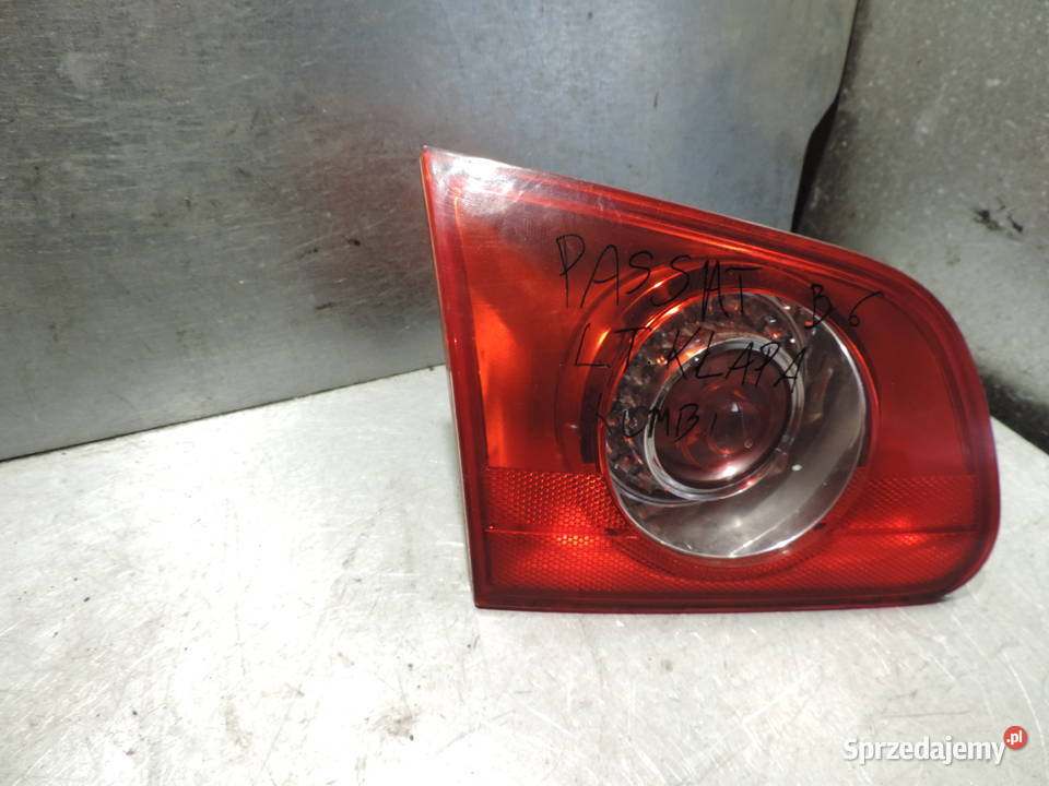 LAMPA LEWY TYŁ W KLAPĘ VW PASSAT B6 KOMBI Rok produkcji 2006 Części samochodowe małopolskie Nowy Sącz