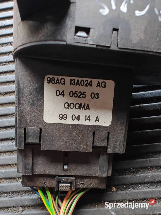 Przełącznik świateł ford focus 98AG 13A024 AG lubelskie Puławy