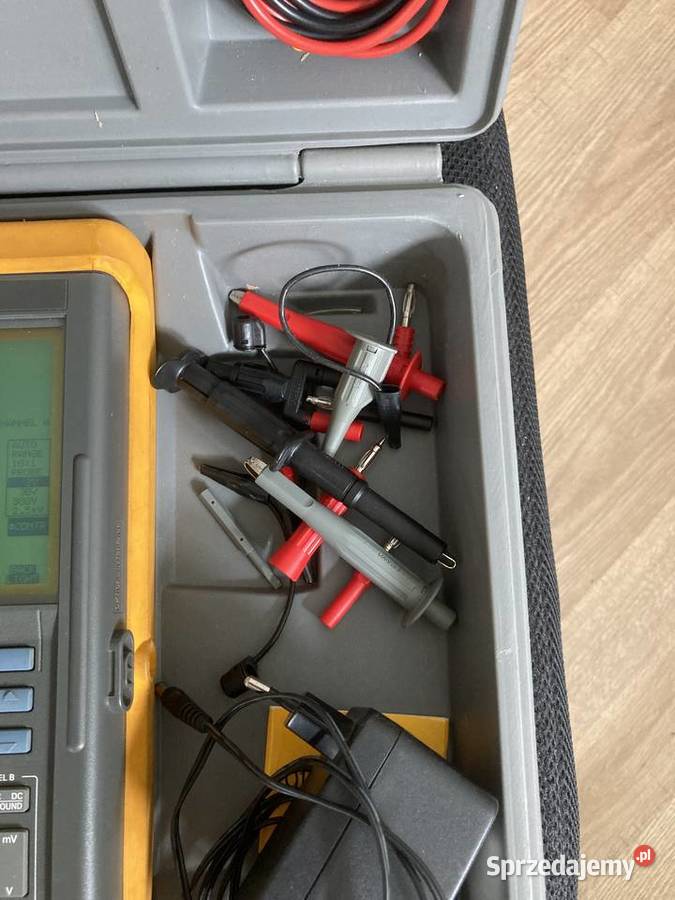 Fluke 97 oscyloskop przenośny ScopeMeter Osieki