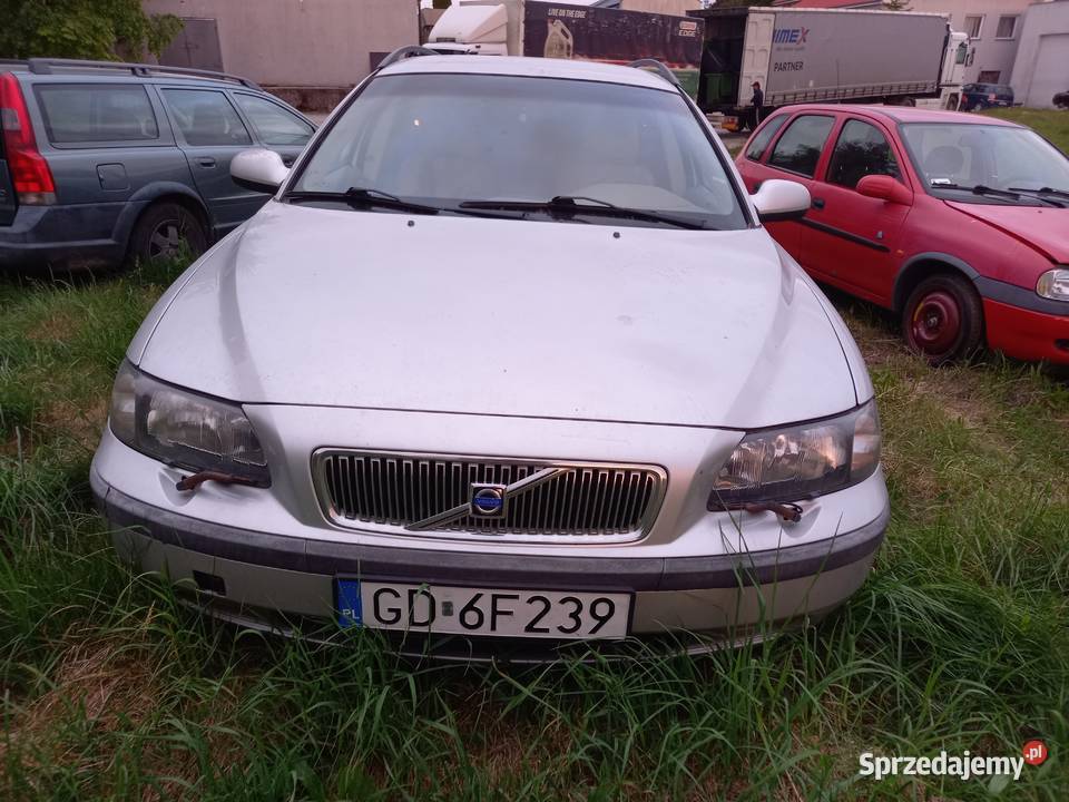 Volvo v70 24 benzyna turbo napęd na cztery koła Gdynia sprzedam