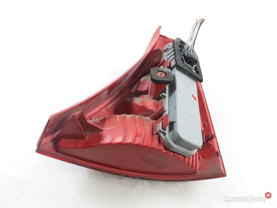 LAMPA LEWA TYLNA RENAULT CLIO II 8200071413 Lampy tylne