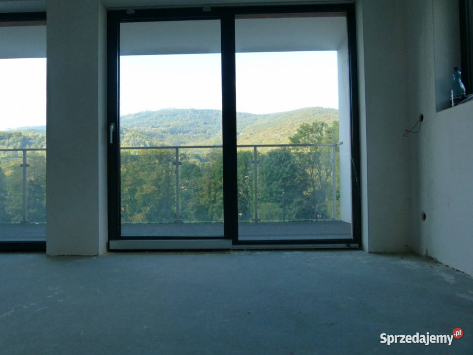 Sprzedam segment w zabudowie szeregowej plus balkon Szczyrk