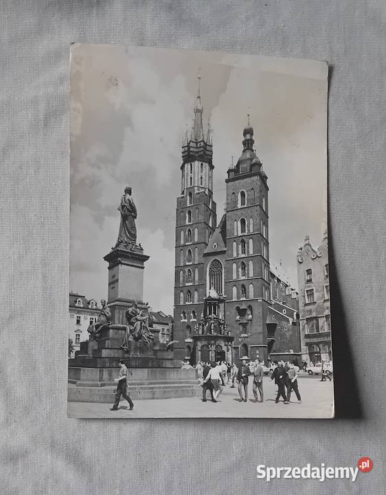 Pocztówka Kraków kościół Mariacki pomnik Koźminek